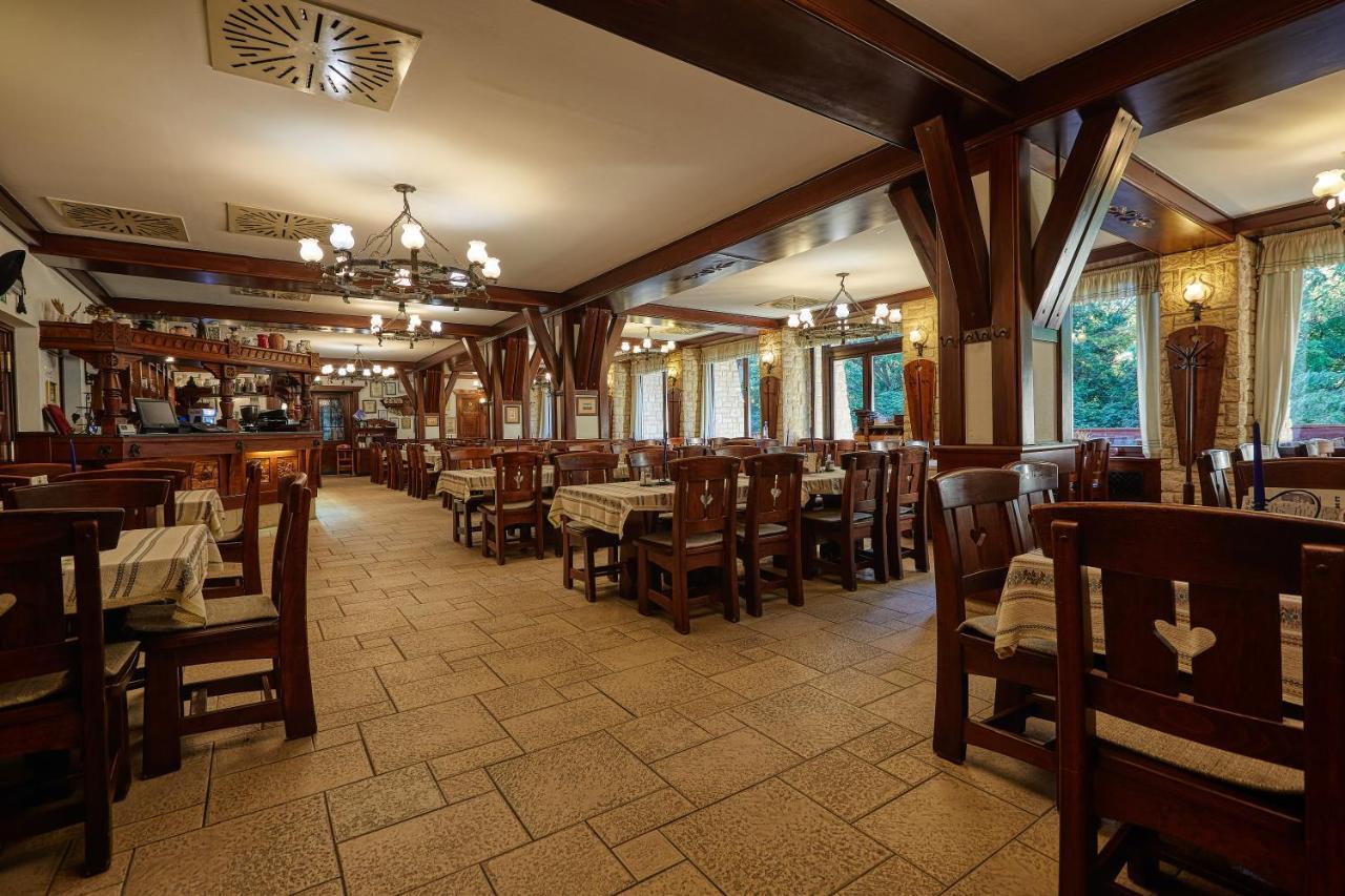 Tercia Hubertus Panzio Bed and Breakfast Sopron Exteriör bild